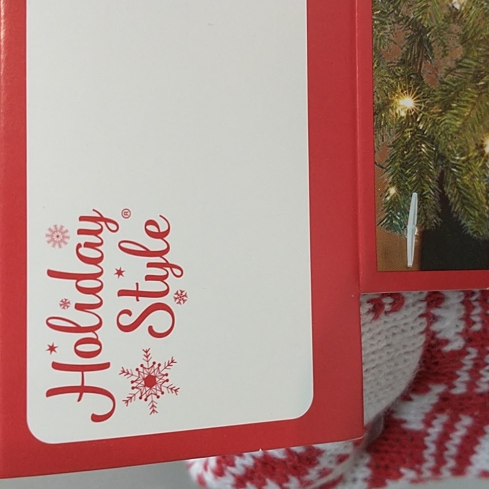 Holiday Style Tree Skirt Red and White Color - Picture 4 of 10